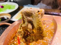 -山城鼎重庆老火锅(西安钟楼店)