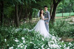 -雪中彩影婚纱摄影·微光艺术中心