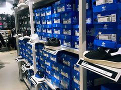 -阿迪达斯(八方汇精品优惠店)