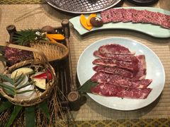 -山川小町·极番烧肉(新地假日广场店)