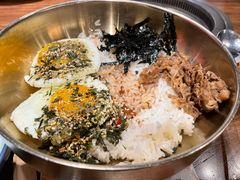 -明洞阿姨·韩式酱蟹烤肉·创意料理(三元桥店)