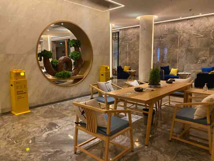 沐沐小镇-"本来想去泡泡个澡搓个身的,结果发现夏天什.