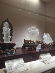 -北京七彩云南翡翠珠宝旗舰店(月坛店)