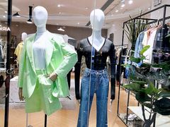 -MO&Co.(龙之梦购物公园店)