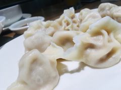 酸菜猪肉水饺-上关雪東北菜(中房金谊店)