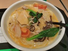 -蒙自源米线大王(东站店)