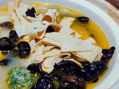 荠菜肉圆汤-印巷里主题餐厅(马鞍山店)