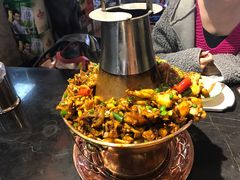 -巴四老城区炭火蛙锅(张江店)