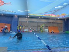 -戊辰亲子游泳俱乐部