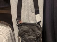 -UNDER ARMOUR(新燕莎奥莱店)