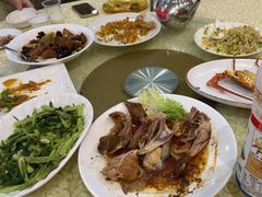 -鹏城人家海鲜酒家·23年老字号(较场尾店)