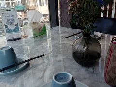 靠窗位-懒人盐府人家(航天桥店)