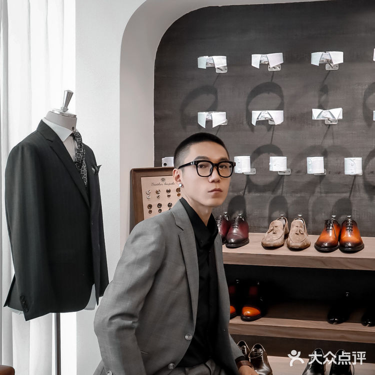 广州探店| 男人值得拥有1⃣️套更好的定制西装
