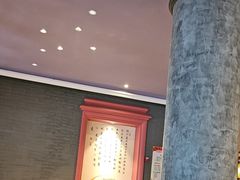 -八府香鸭·啫啫煲(华山路店)