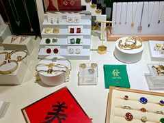 -LADY FAFA(巨鹿路陕西南路路口店)