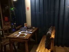 -自贡盐帮菜·玩辣餐厅(樱花园西街店)