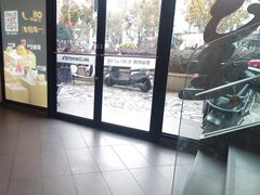 -麦当劳(乳山路店)