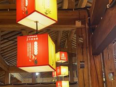-阿婆情腊排骨火锅(古城旗舰店)