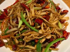 香茅草爆菌菇-千寻音乐餐厅