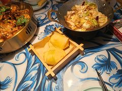 -川流不息·地道川菜·小龙虾(新松江路店)