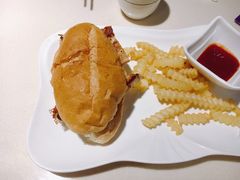 澳门猪扒包-本味轩精品茶餐厅(黄山路店)