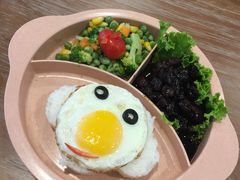 -布鲁豪斯亲子欢乐家庭餐厅