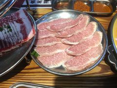-青瓦炭韩潮烤肉(花园道店)