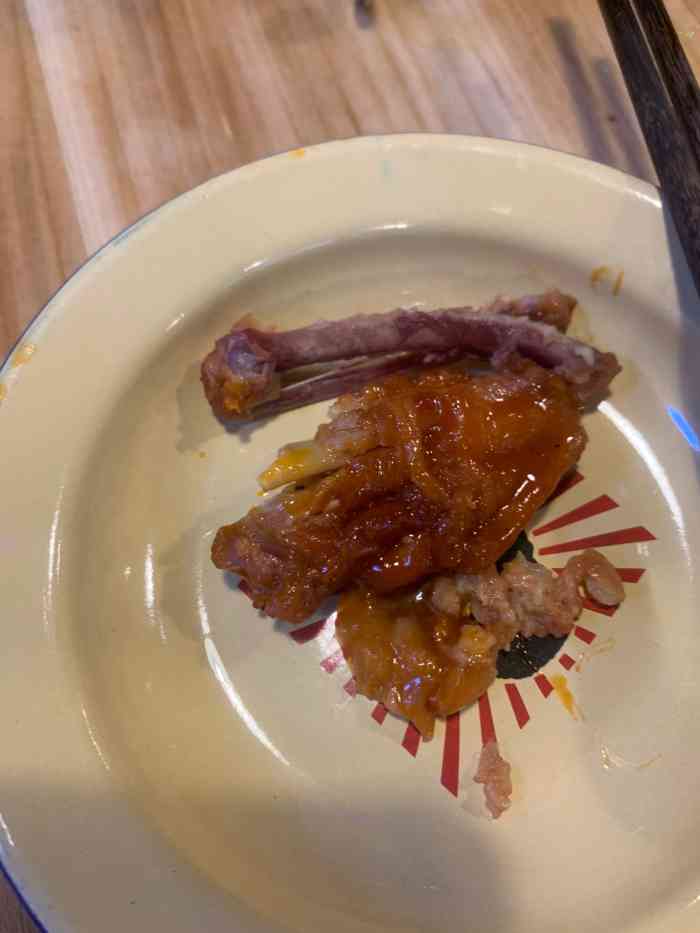 老三样丰城店-"口味比较重 刚开张的时候去的 然后还排了.