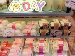 -金色麦甜糕点(面包.蛋糕.华苑店)