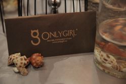 -onlygirl摄影美学馆高端定制(江滩店)