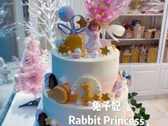 双层蛋糕-兔子妃私人定制蛋糕(城南花苑南区店)