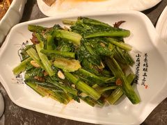 -东馆和天下特色餐饮(工农店)