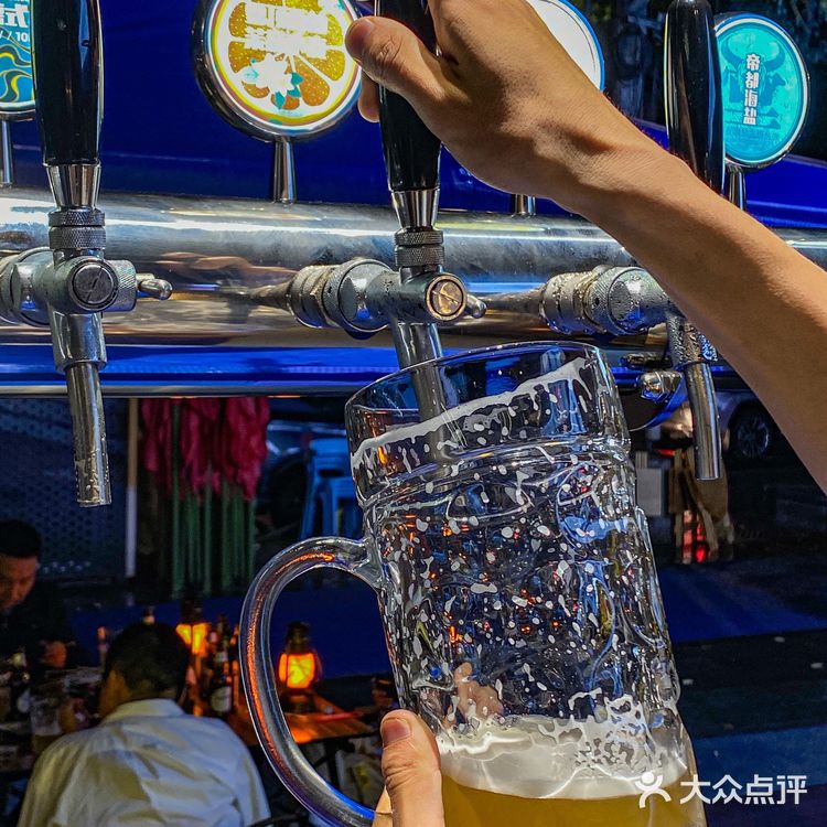 成都‼️露营风公路酒吧🏕️街边喝酒吃烧烤巨巨爽