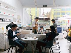 -UNI UNI(环亚凯瑟琳店)