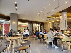 -星巴克臻选(深圳龙华红山天虹店)