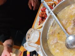 五花肉炖酸菜-小俩口烧烤东北菜(双井店)