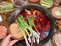-黄潇洒老火锅(九眼桥宏济巷店)