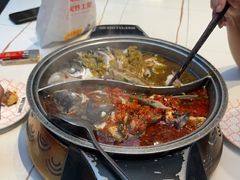 -阿瓦山寨·湘菜现炒·剁椒鱼头王(咸阳总店)