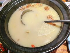 胡椒猪肚鸡锅-乔街深夜食堂·台州菜·高压锅生蚝(杭州总店)