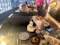 -Hi City·城市之巅