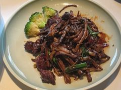 -八府香鸭·啫啫煲(华山路店)