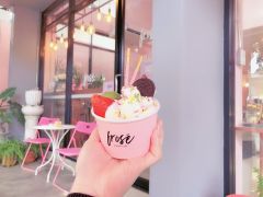 自制酸奶冰淇淋-Frose yogurt cafe