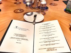 -迪拜帆船酒店海底餐厅