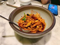 敲糖棒棒鸡-辛香汇·现炒川菜(淮海路百盛店)