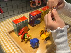 -麦当劳(上海虹桥站30B检票口楼上)