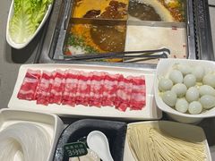 -海底捞火锅(旭辉MALL店)