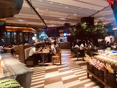 大堂-食悦天美食广场(西安CityOn熙地港购物中心店)