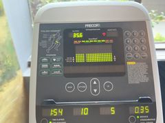 -LikingFit24小时健身•普拉提(张江店)