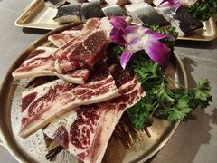 -围炉肉舍丹东海鲜烤肉·烤活鳗(步行街店)