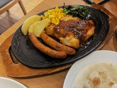 香辣烤肠配黑椒鸡排-萨莉亚意式餐厅(深圳北站店)